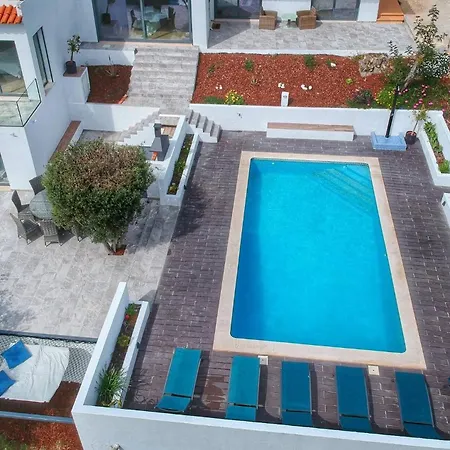 ヴィラ New, Nature View - Albufeira, Private Pool