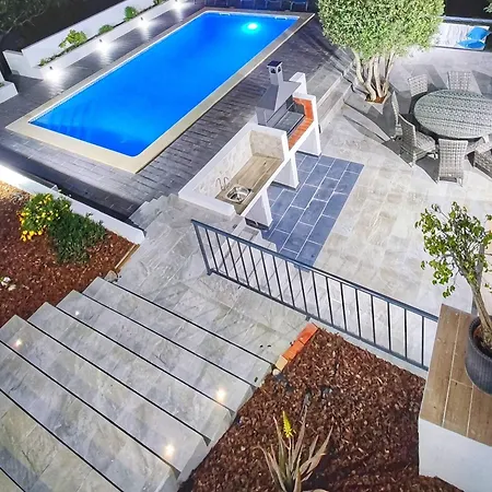New, Nature View - Albufeira, Private Pool Villa